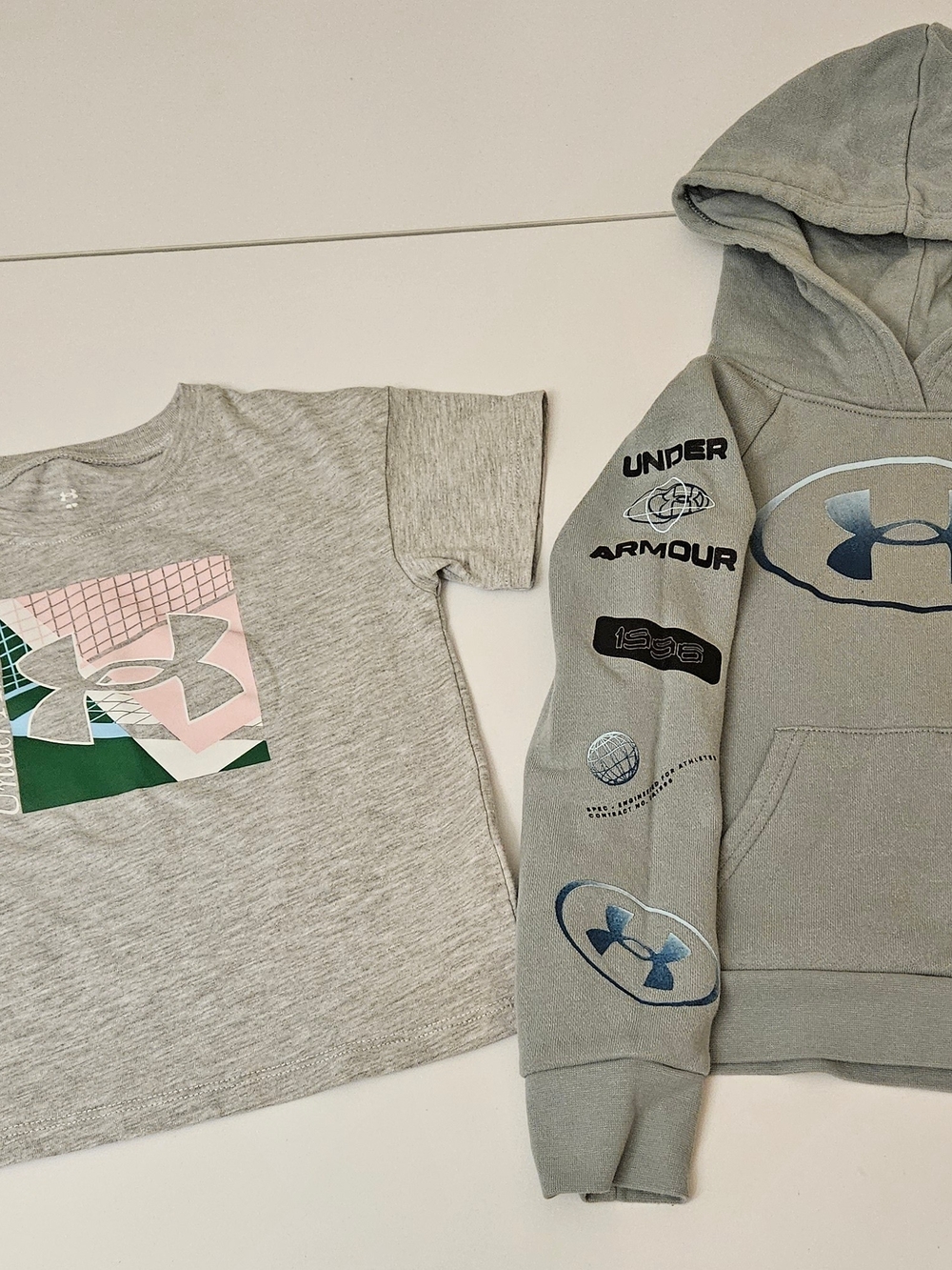 Under Armour Kids' Grey Logo Tee & Hoodie Set Under Armour 2 Piece Lot Girls 4T